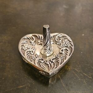 Godinger Silver Heart-Shaped Ring Holder 1992